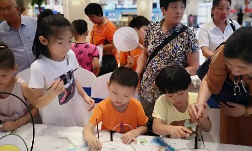 清涼一夏畫(huà)出來(lái)，盆栽冰淇淋&團(tuán)扇彩繪美好上演！